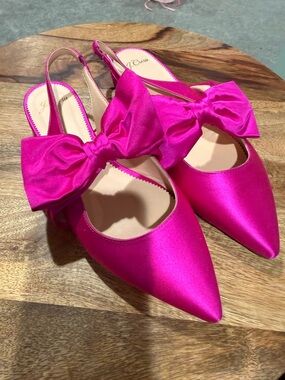 J. Crew Hot Pink Satin Pointed Slingback Flats with Bow. NWOT. Size 9.